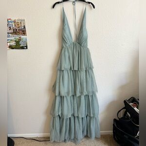 Selfie Leslie- Auguste Tiered Frill Midi Dress Sage Green. Size XL